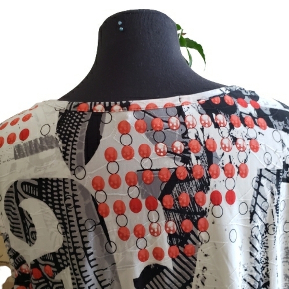 Plus size long frilled top sleeveless V neck - Picture 4 of 7